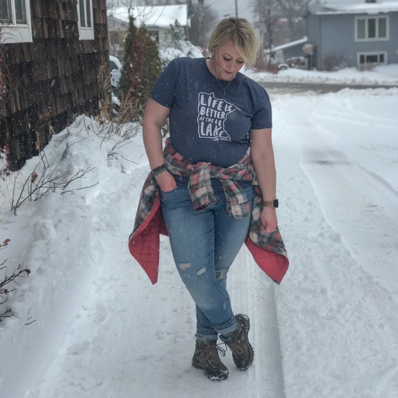 Vintage & modern treasures in home goods & clothes - Picture 5 of 9